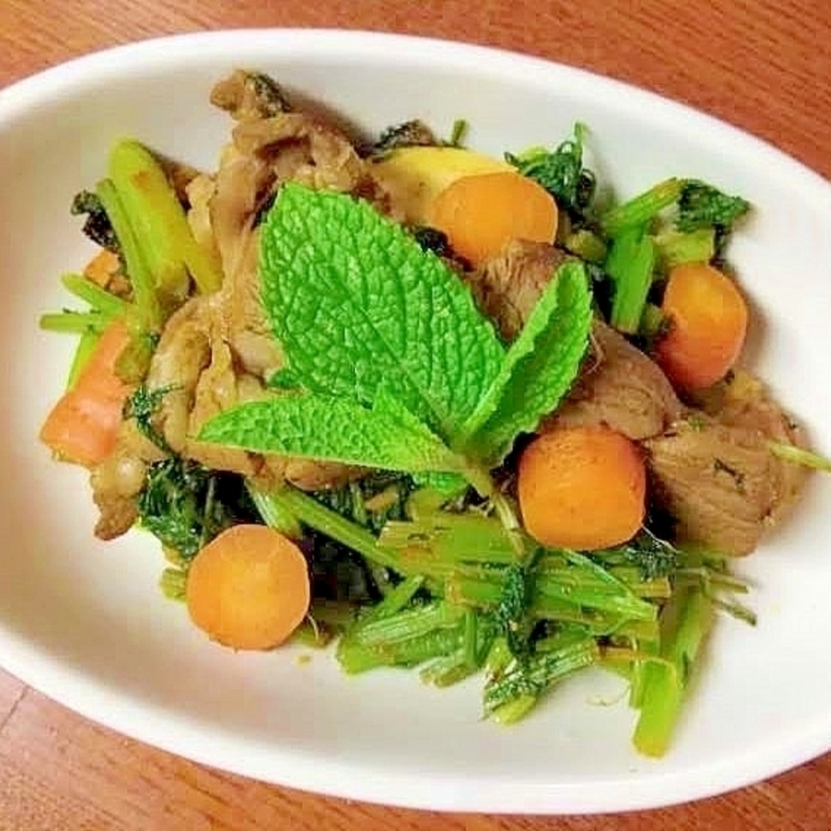 簡単 爽やか ラム肉 人参ミント葉カレー粉炒め レシピ 作り方 By やつはしゆうこ 楽天レシピ 簡単 爽やか ラム肉 人参ミント葉カレー粉炒め レシピ 作り方 By やつはしゆうこ 楽天レシピ